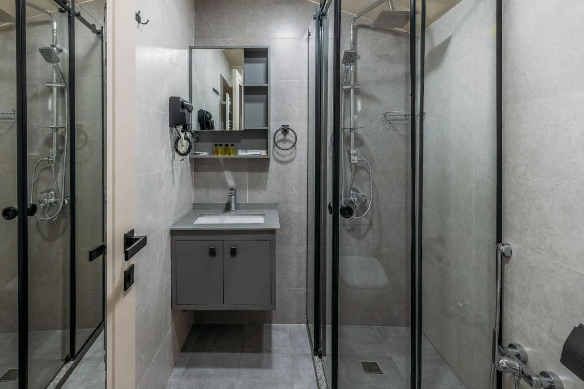 Image 2 of Vermont Boutique Hotel