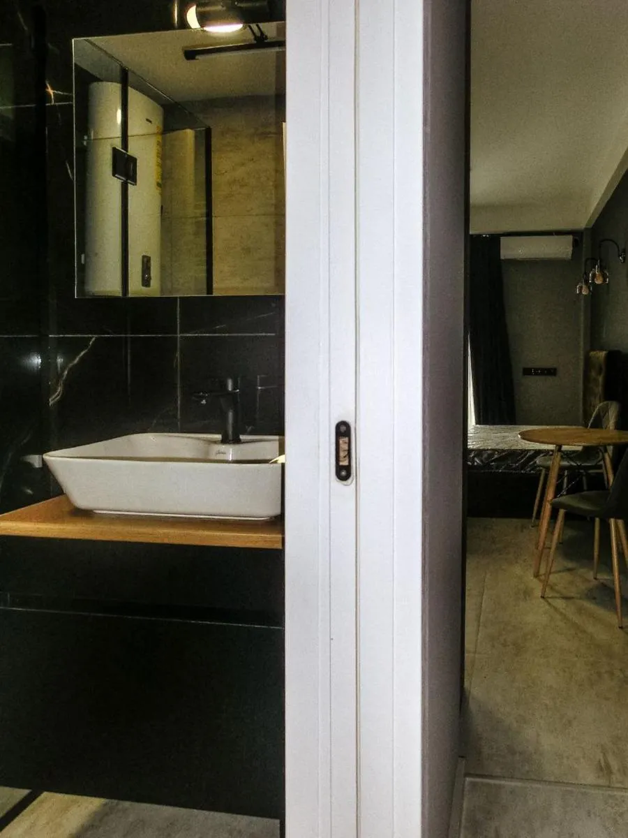 Image 3 of Y-A Apartments L