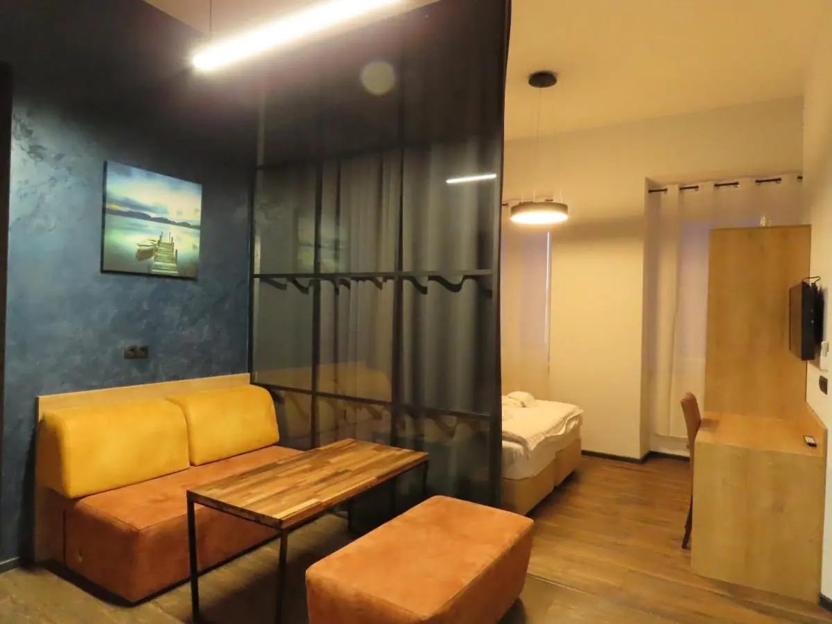 Image 4 of 2BR loft apartment near Liberty square