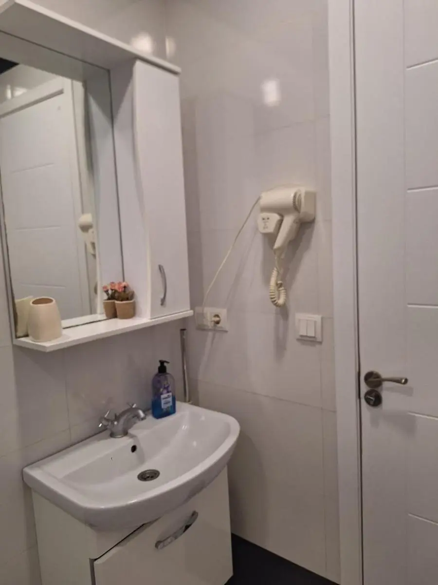 Image 3 of 2-Bedroom Apartment