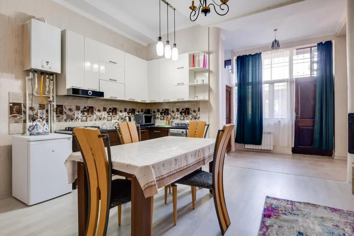 Image 3 of 2 BR Apartment on Betlemi Street