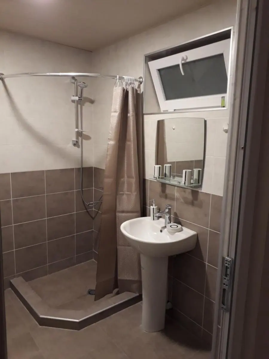 Image 2 of 2 bedroom apartment in Chugureti