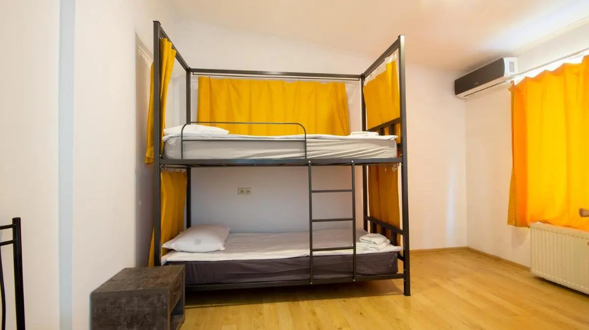 Image 6 of 4 Bedroom Apartment on Liberty Square