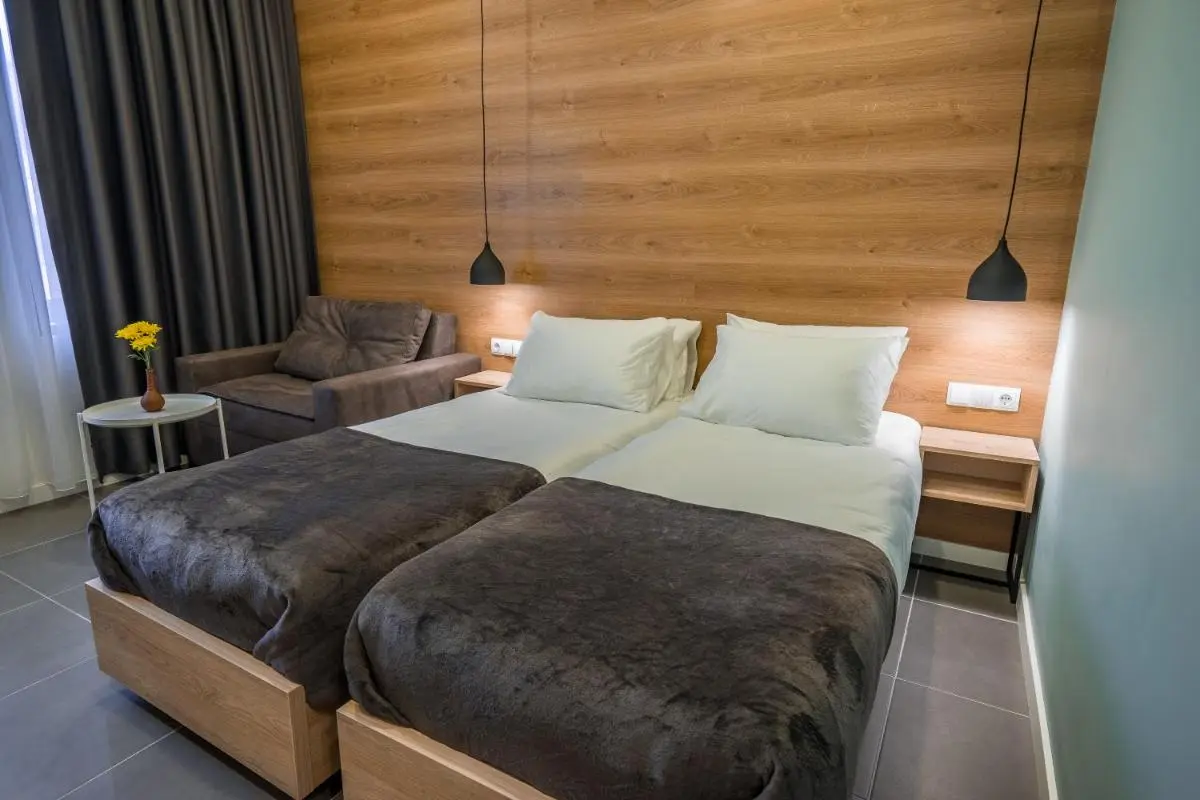 Image 1 of 8 Rooms Apartotel On Meidan