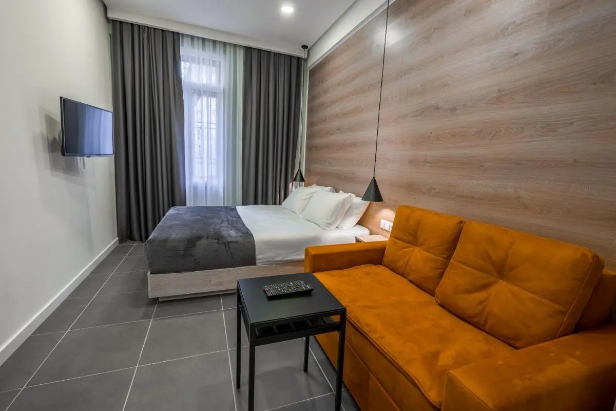 Image 4 of 8 Rooms Apartotel On Meidan