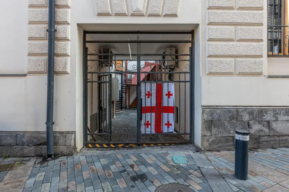 Image 2 of Apartment Near Orbeliani Bazari
