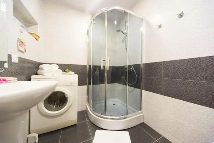 Image 2 of Apartment On Tabidze 3/5
