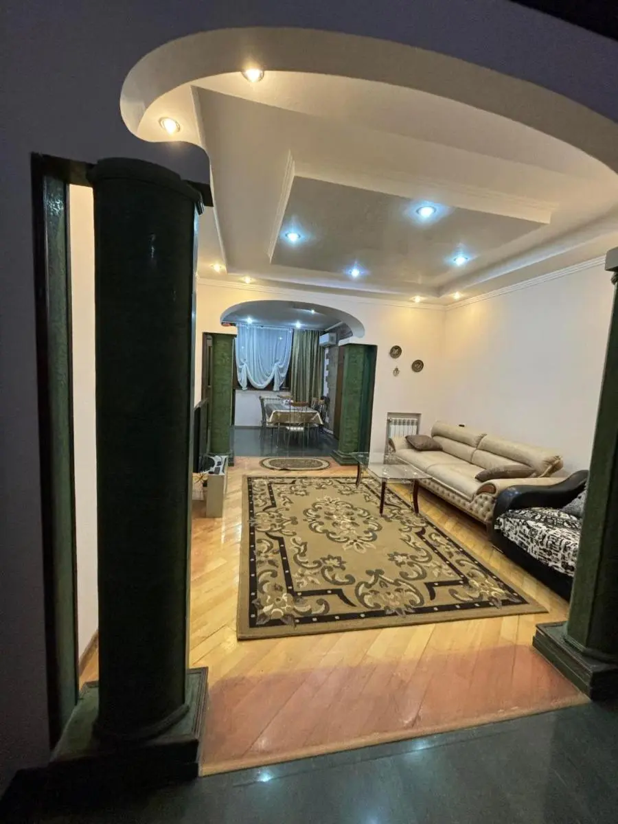 Image 3 of Apartment on Sanapiro