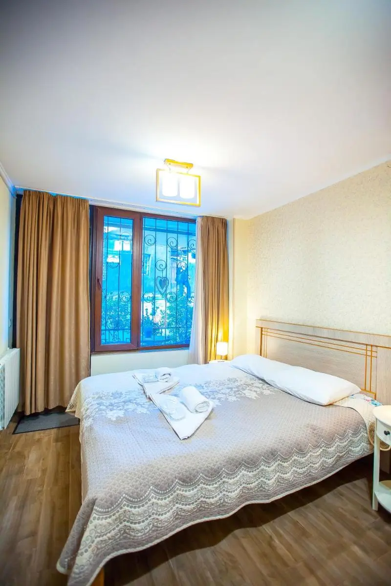 Image 4 of Apartments Beautiful Tbilisi on L.Meskhishvili Turn 1