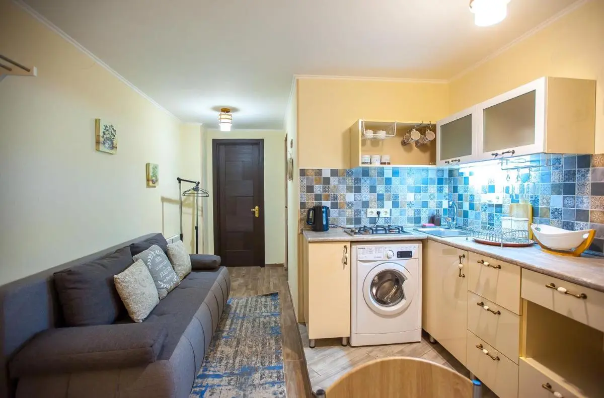 Image 2 of Apartments Beautiful Tbilisi on L.Meskhishvili Turn 1
