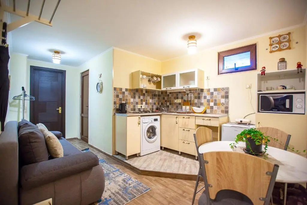 Image of Apartments Beautiful Tbilisi on L.Meskhishvili Turn 1