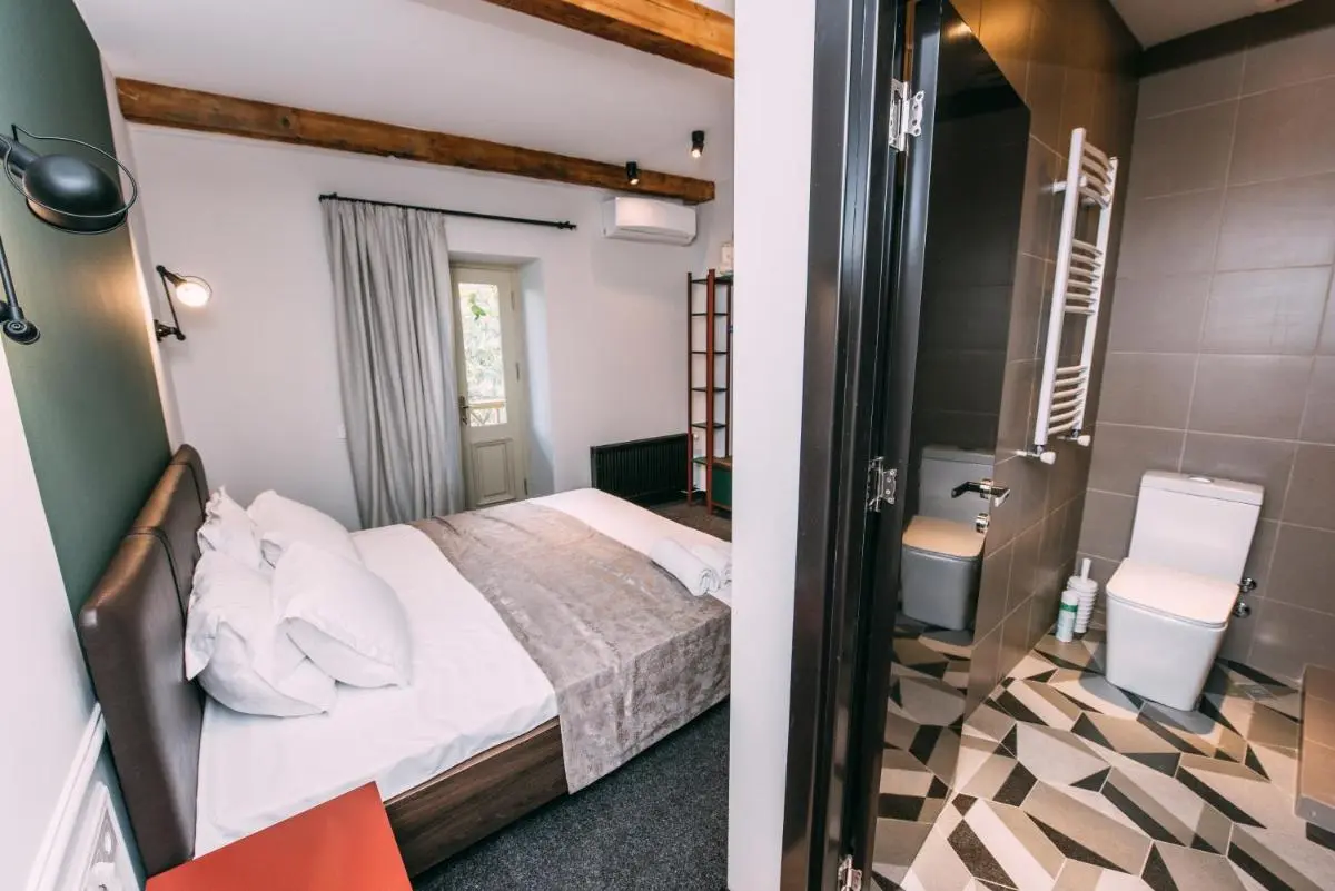 Image 2 of Atoneli Apartment hotel