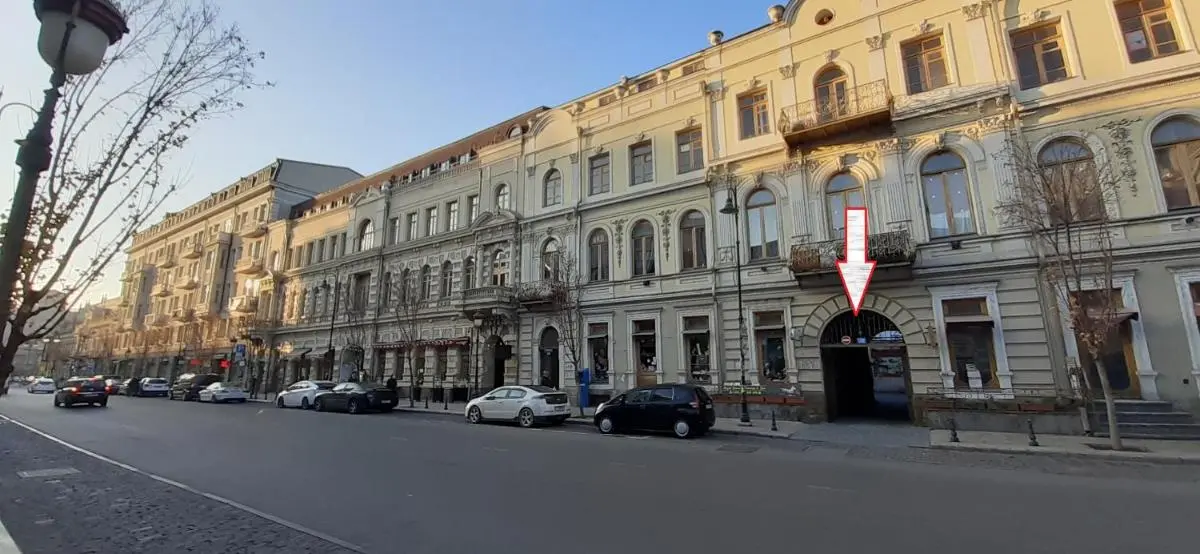 Image 2 of Bright and Cozy Apartment on Aghmashenebeli Avenue
