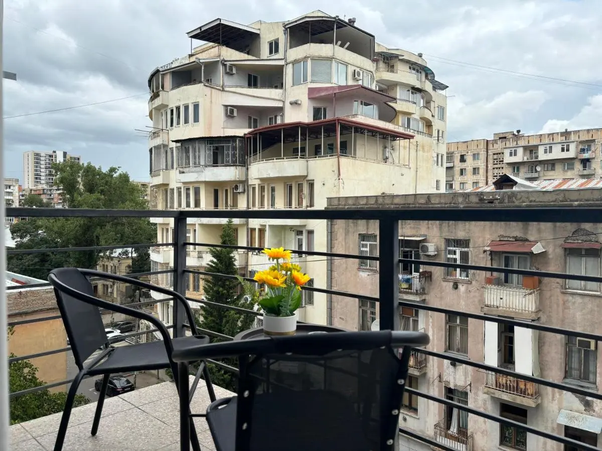 Image 4 of Cozy apartment near Metro