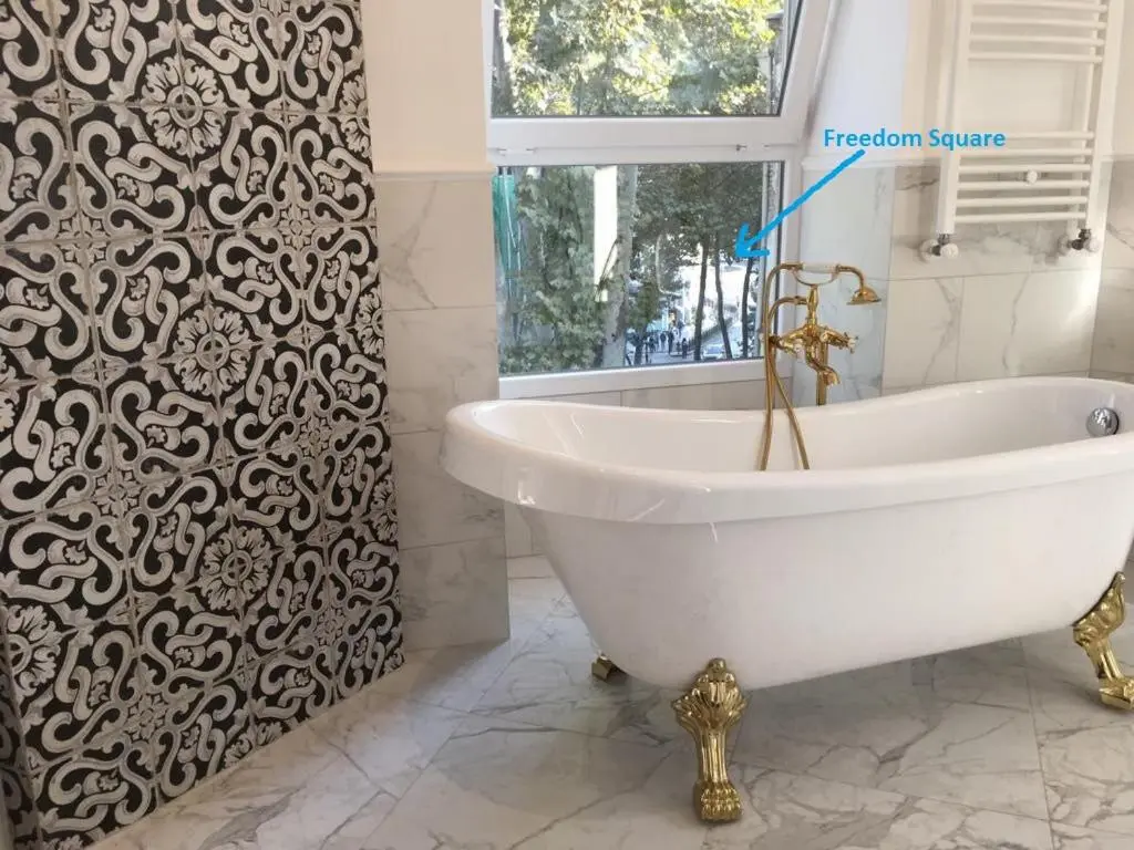 Image of Deluxe Prince Machabeli Suite