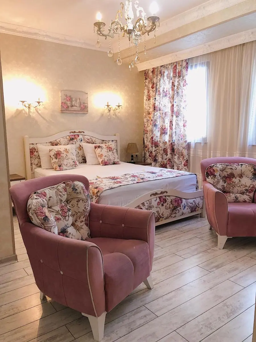 Image 4 of English Home Hotel Tbilisi