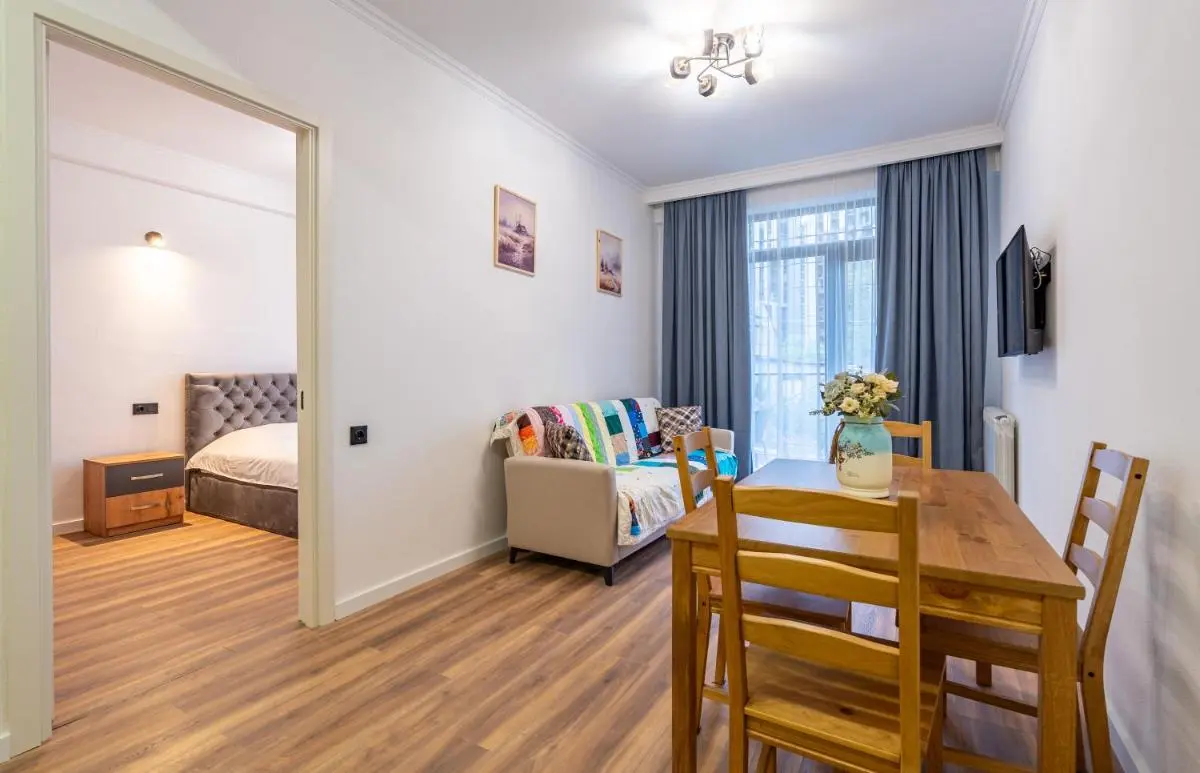 Image 1 of Gabri & Eli