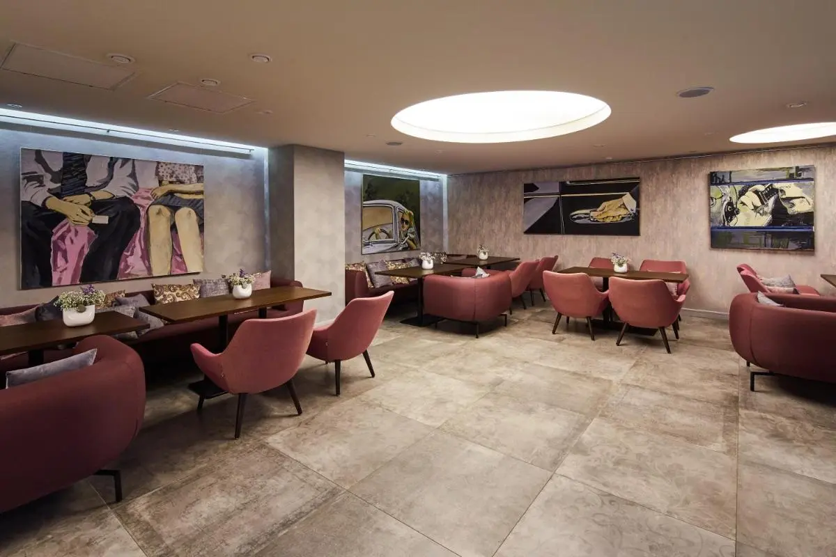 Image 4 of Gallery Palace Hotel