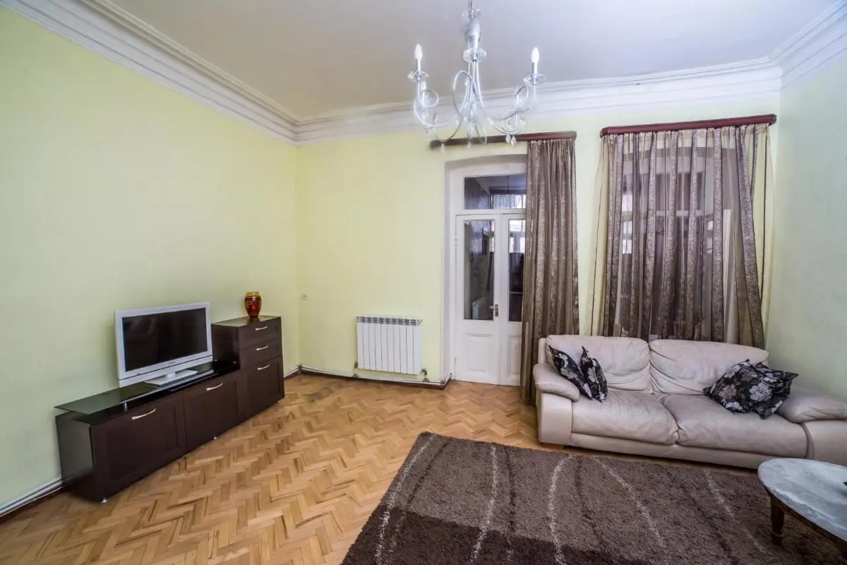 Image 4 of Gold District Apartment