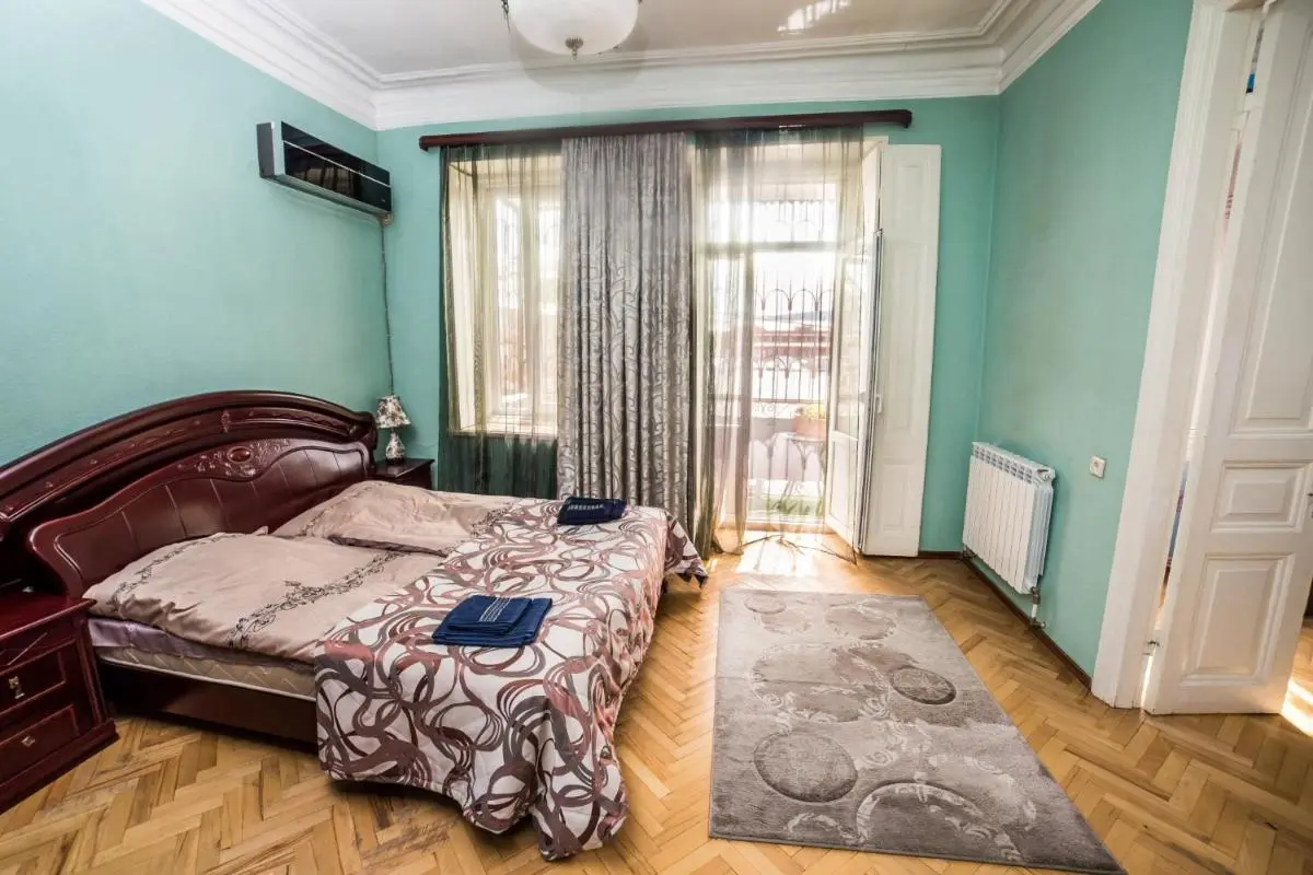 Image 6 of Gold District Apartment