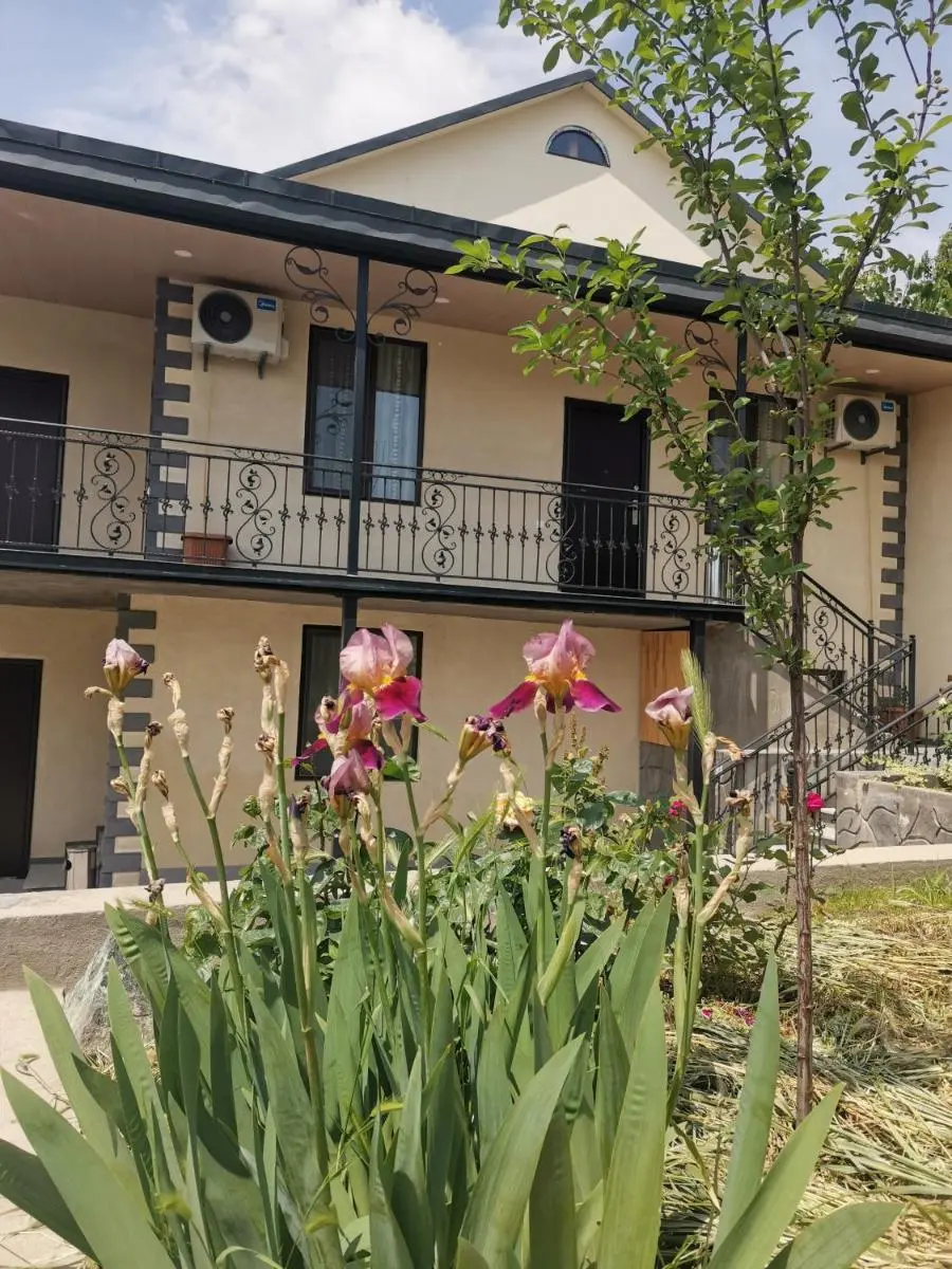 Image 3 of Guest House Eden