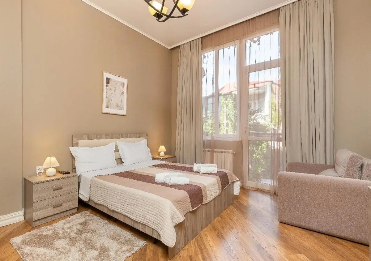 Image 1 of HD Dream Apartment