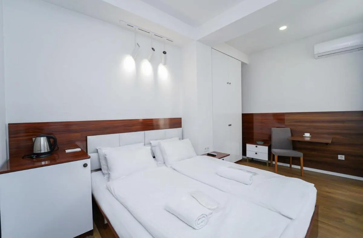 Image 6 of Hotel type room with mini kitchen and balcony on Melikishvili, city center