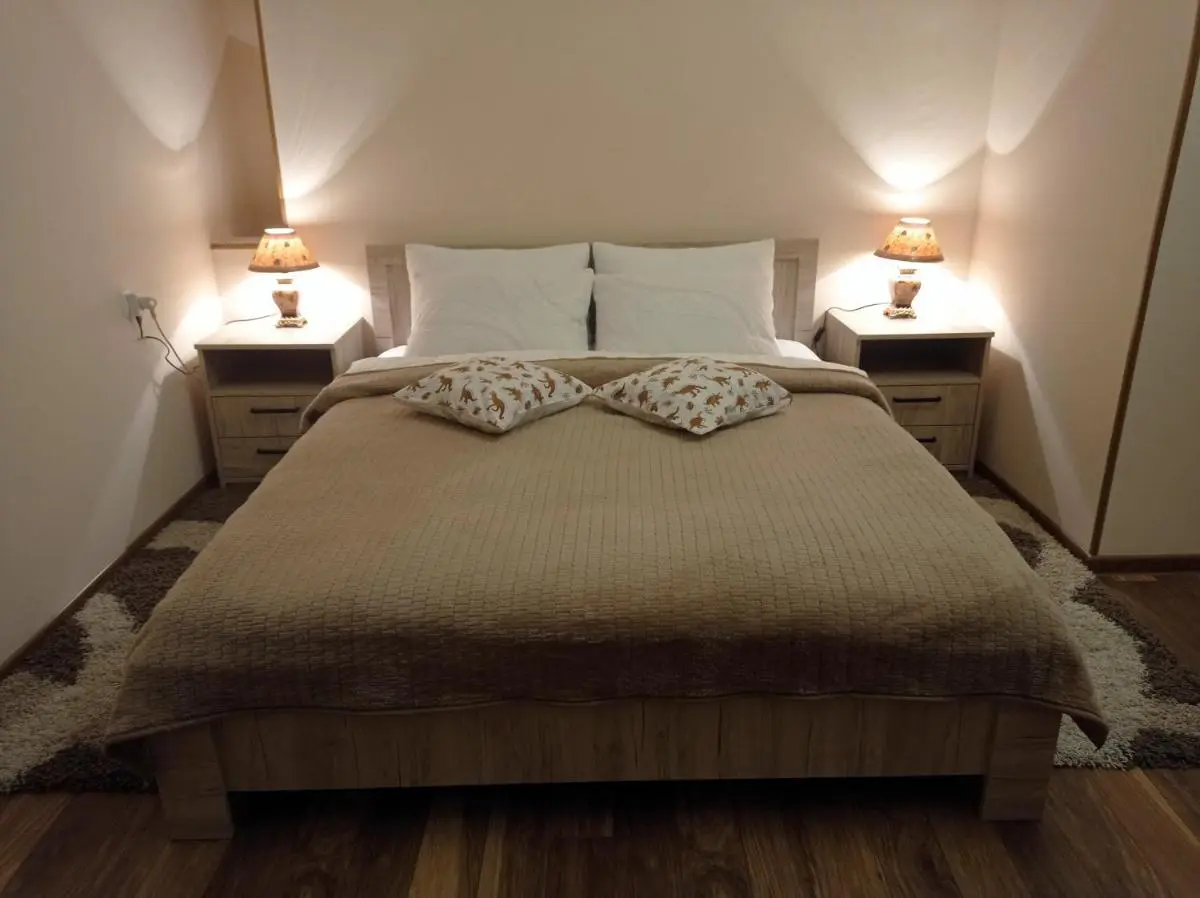 Image 6 of La Maison #7
