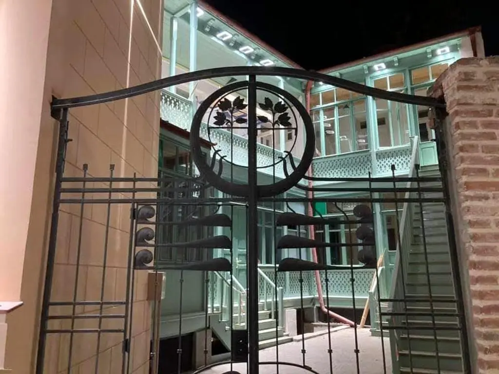 Image of La Maison #7