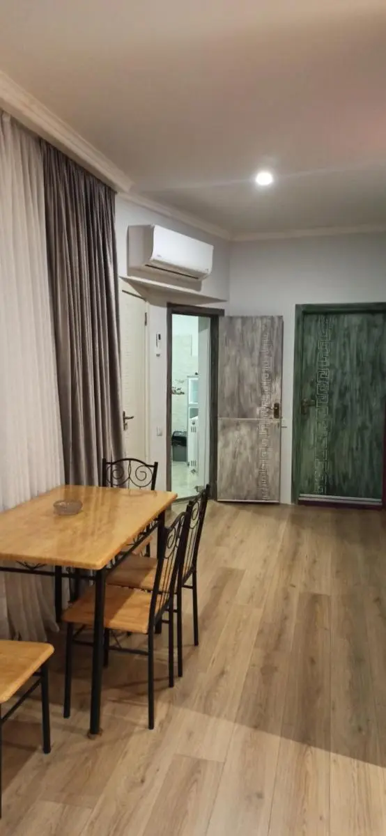 Image 2 of Liberty art apartment