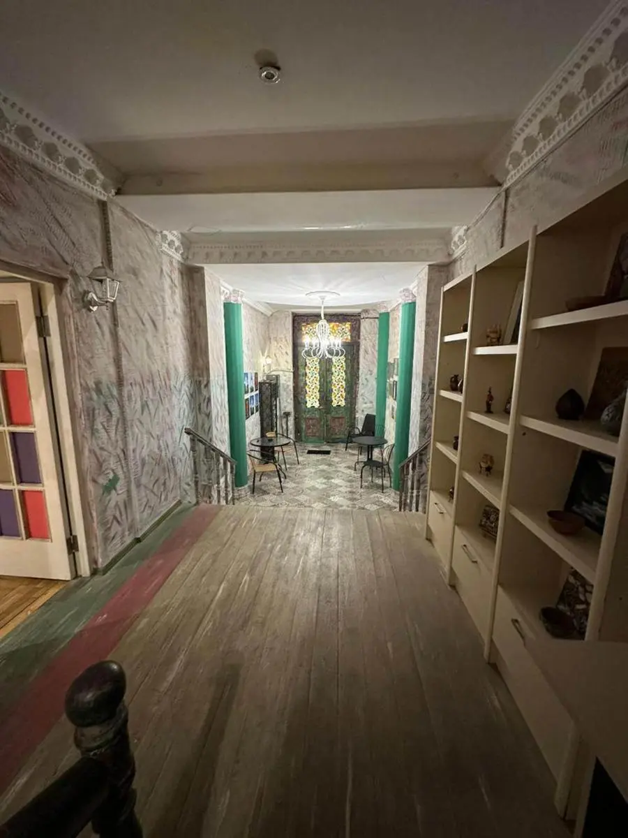 Image 4 of Liberty art apartment