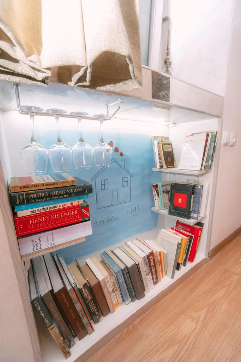 Image 4 of Librarians’ Flat