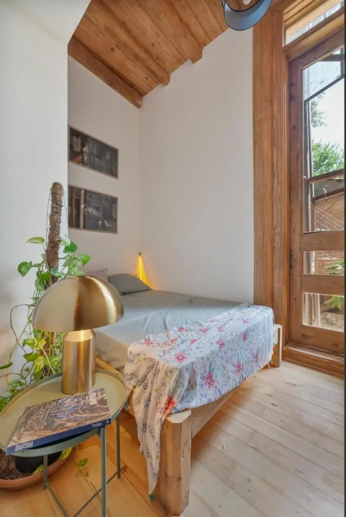 Image 5 of Luxury House