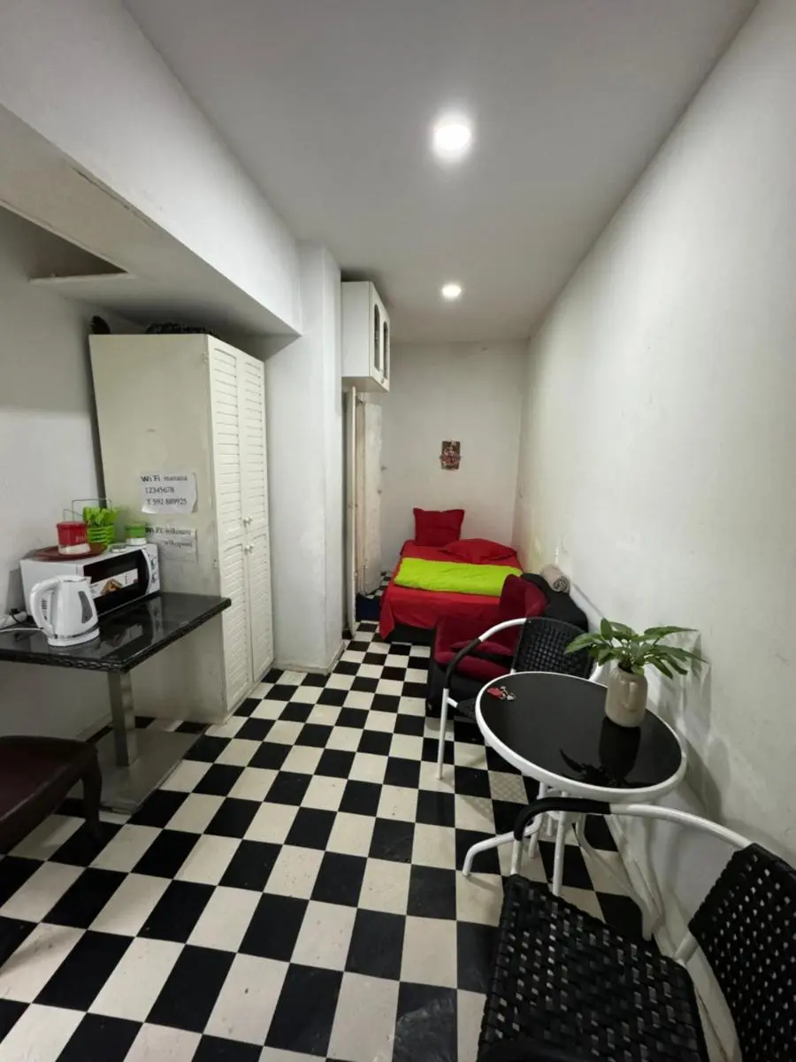 Image 2 of Manana House