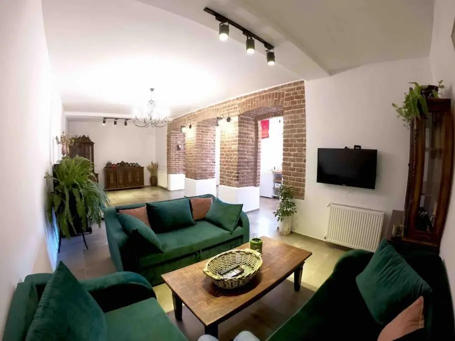 Image 4 of Matisse apartment in old Tbilisi