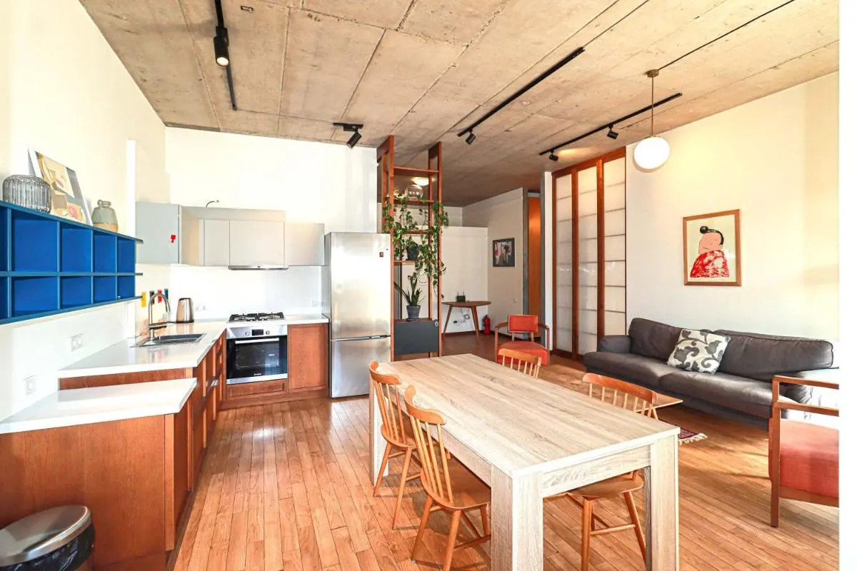 Image 3 of Modern 1BR apt w spacious balcony & a bathtub
