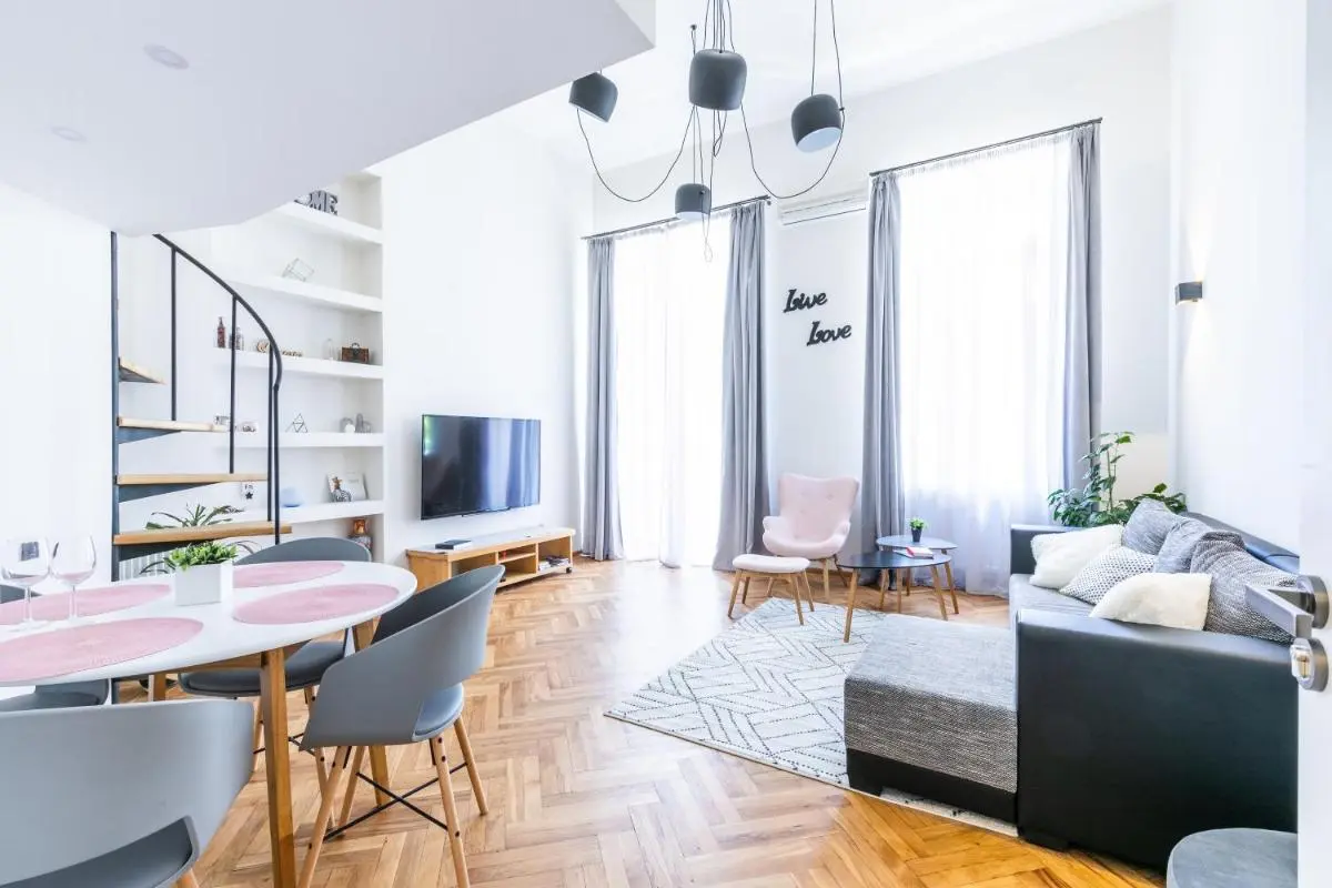 Image 4 of Modern and Bright Apartment in the center of Tbilisi