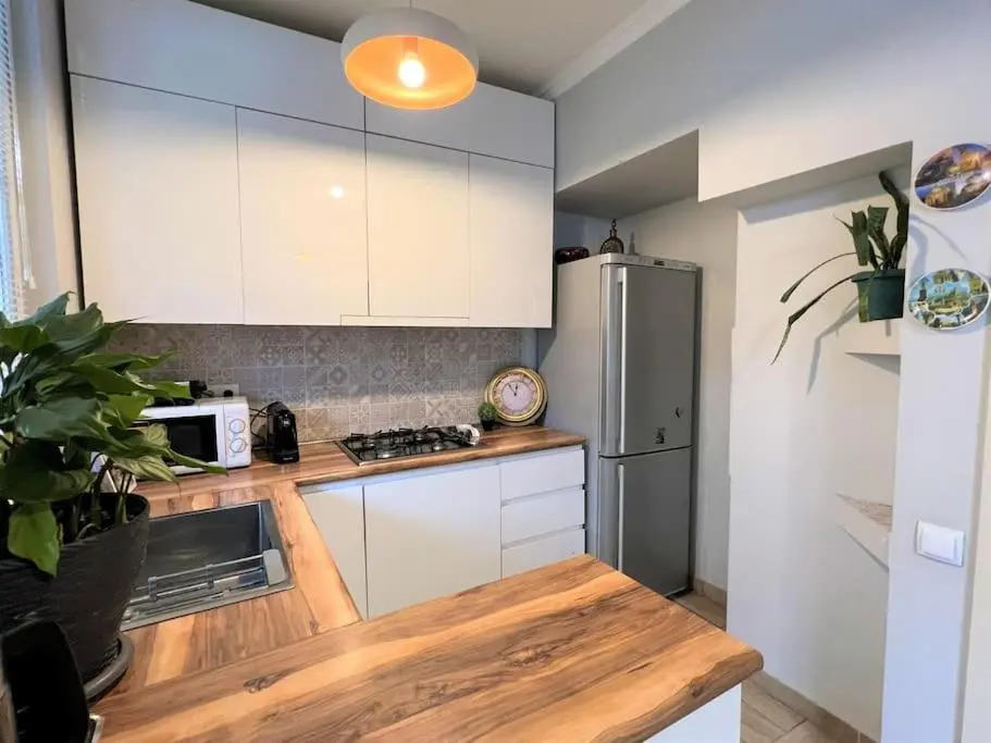 Image 3 of New Apartment Near Central Station