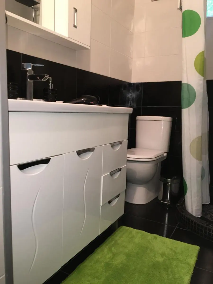 Image 1 of Newly renovated house