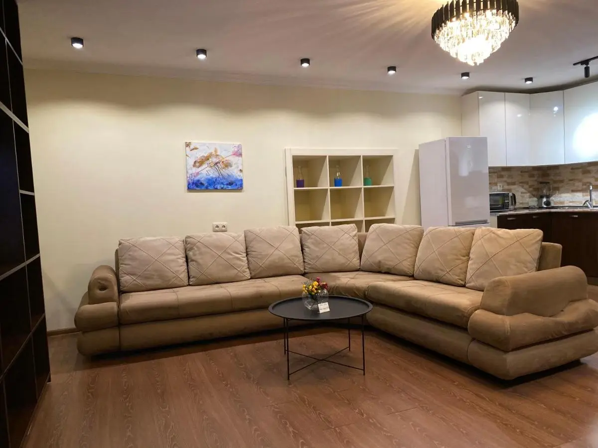 Image 3 of Old Town Apartment