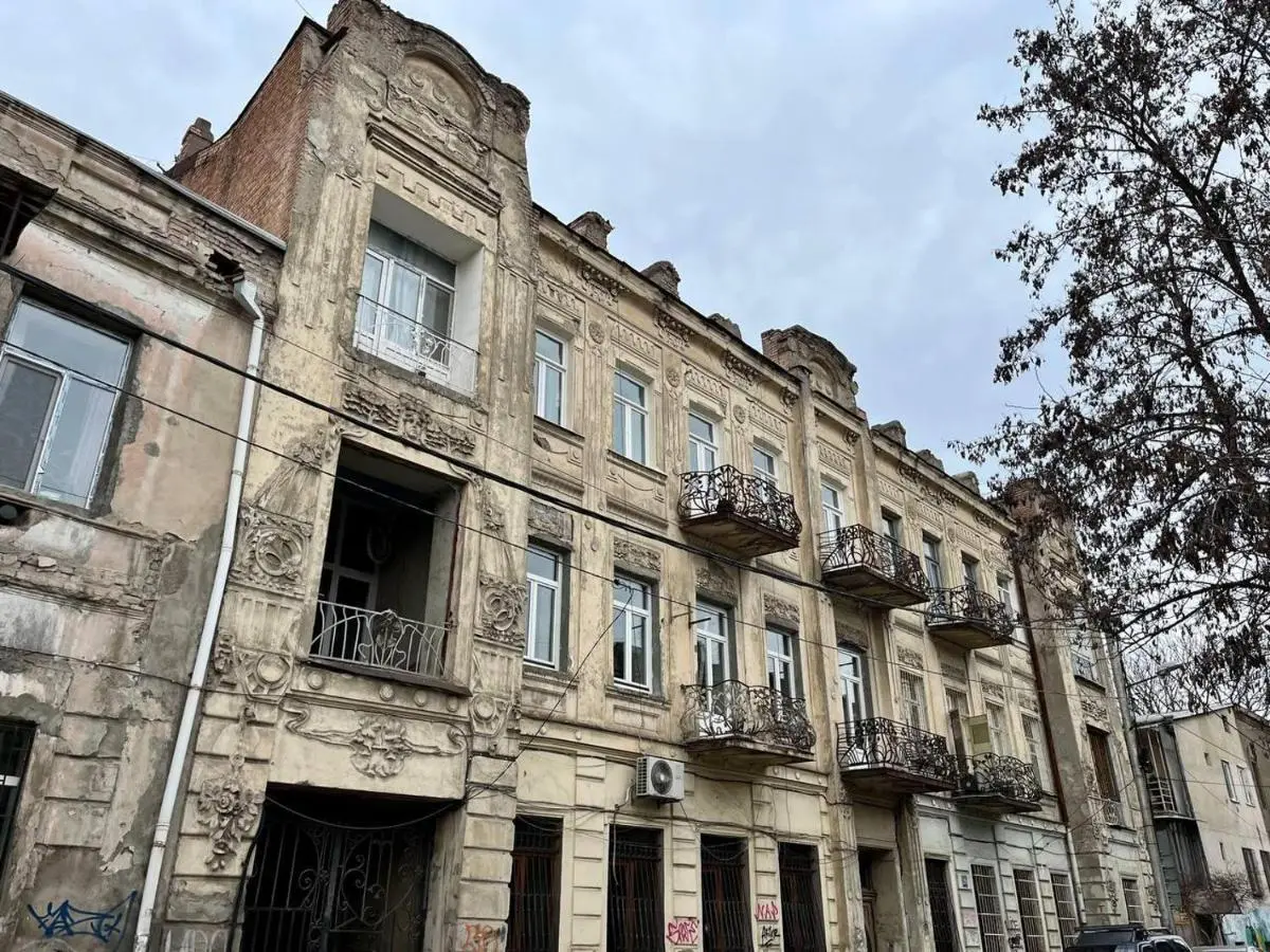 Image 2 of Old and modern Apart Ninoshvili