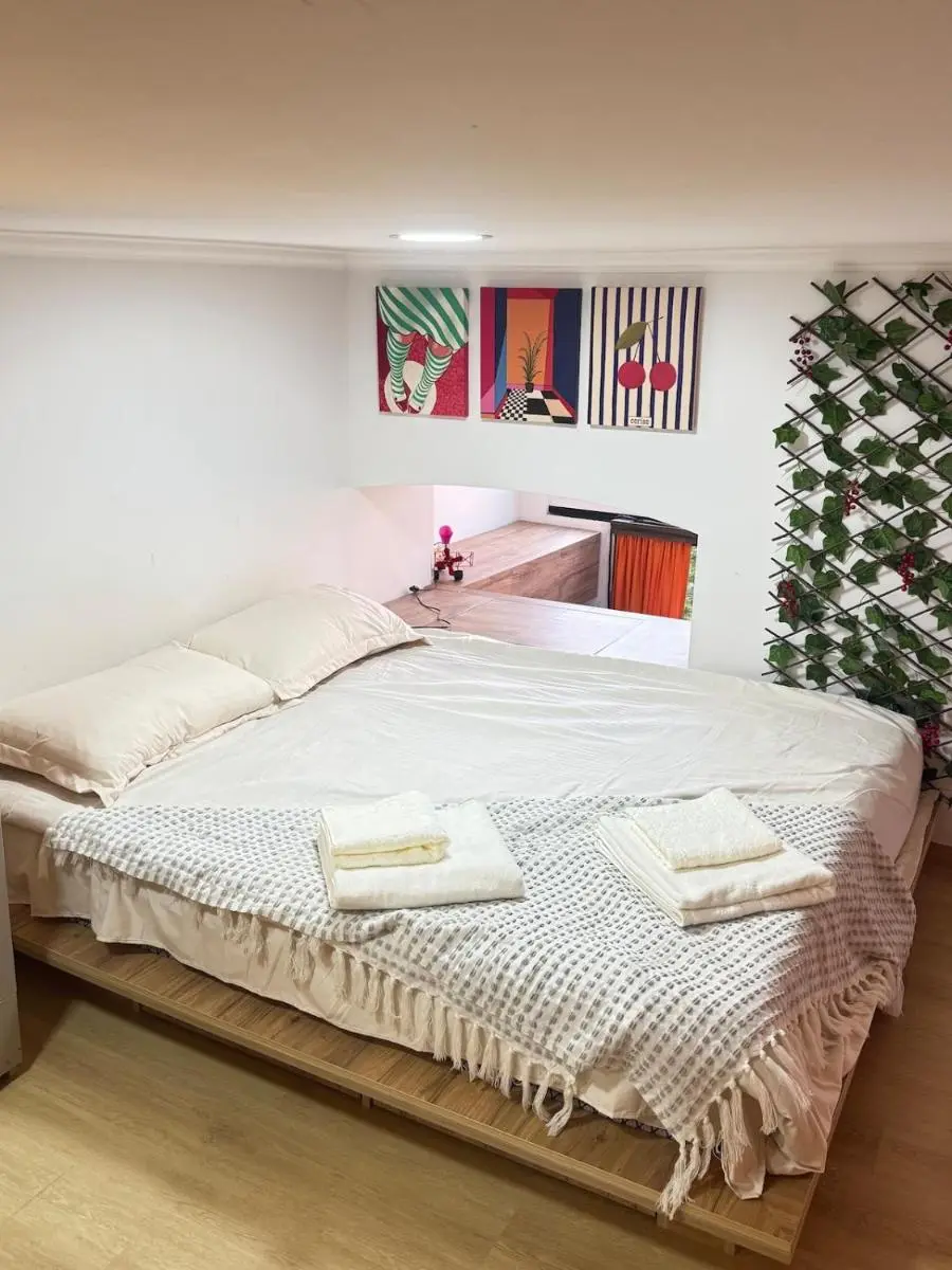 Image 4 of Orange House, City-Center Stay