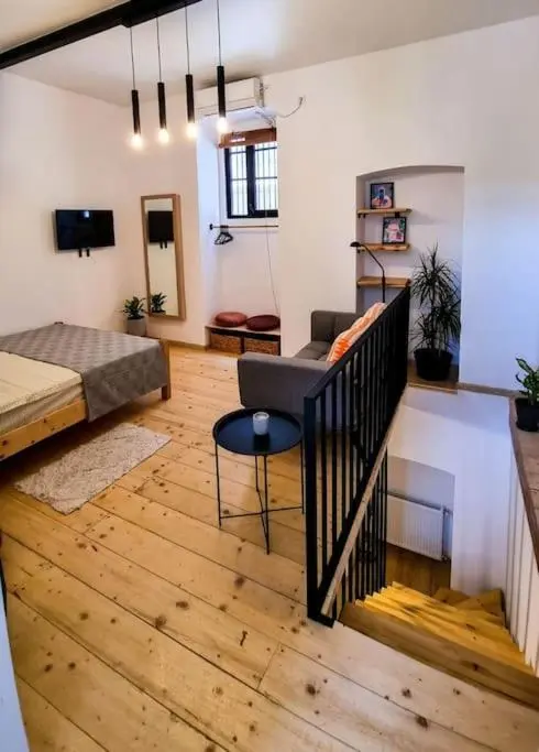 Image 4 of Sebastian`s stylish apartment in old town