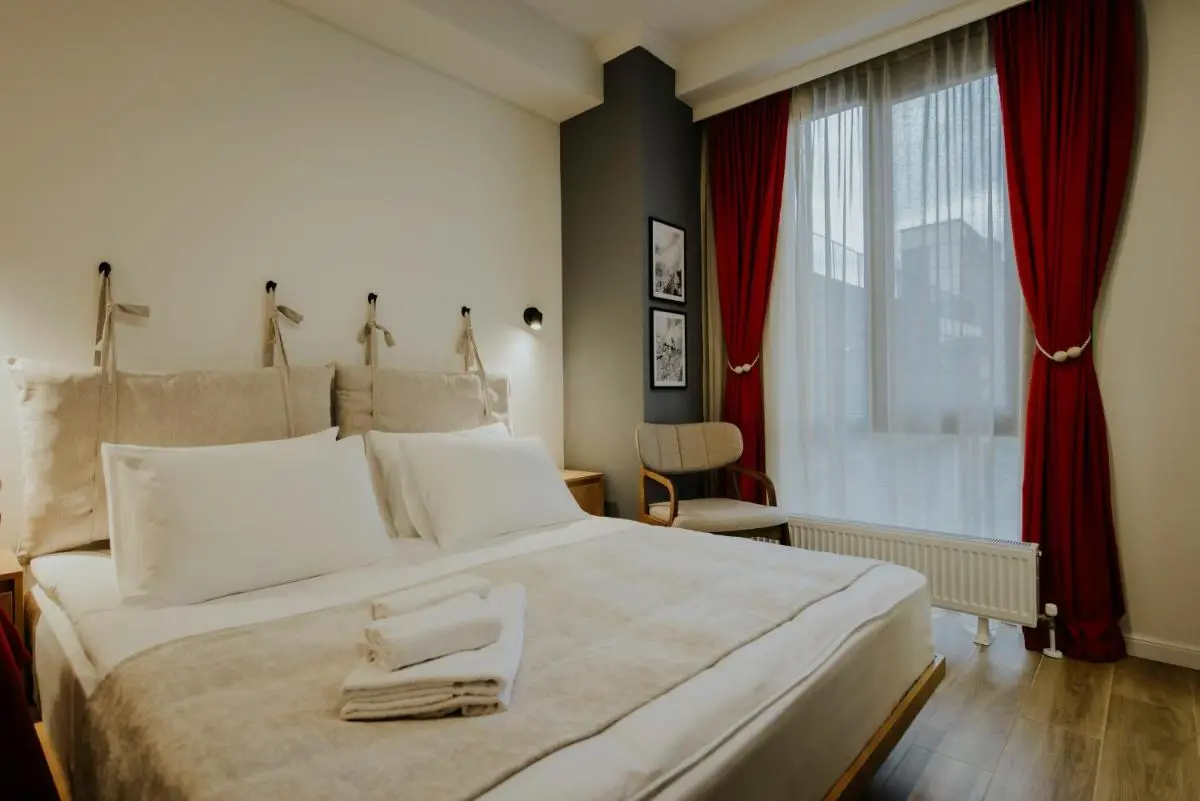 Image 6 of Skyline Luxury Suites