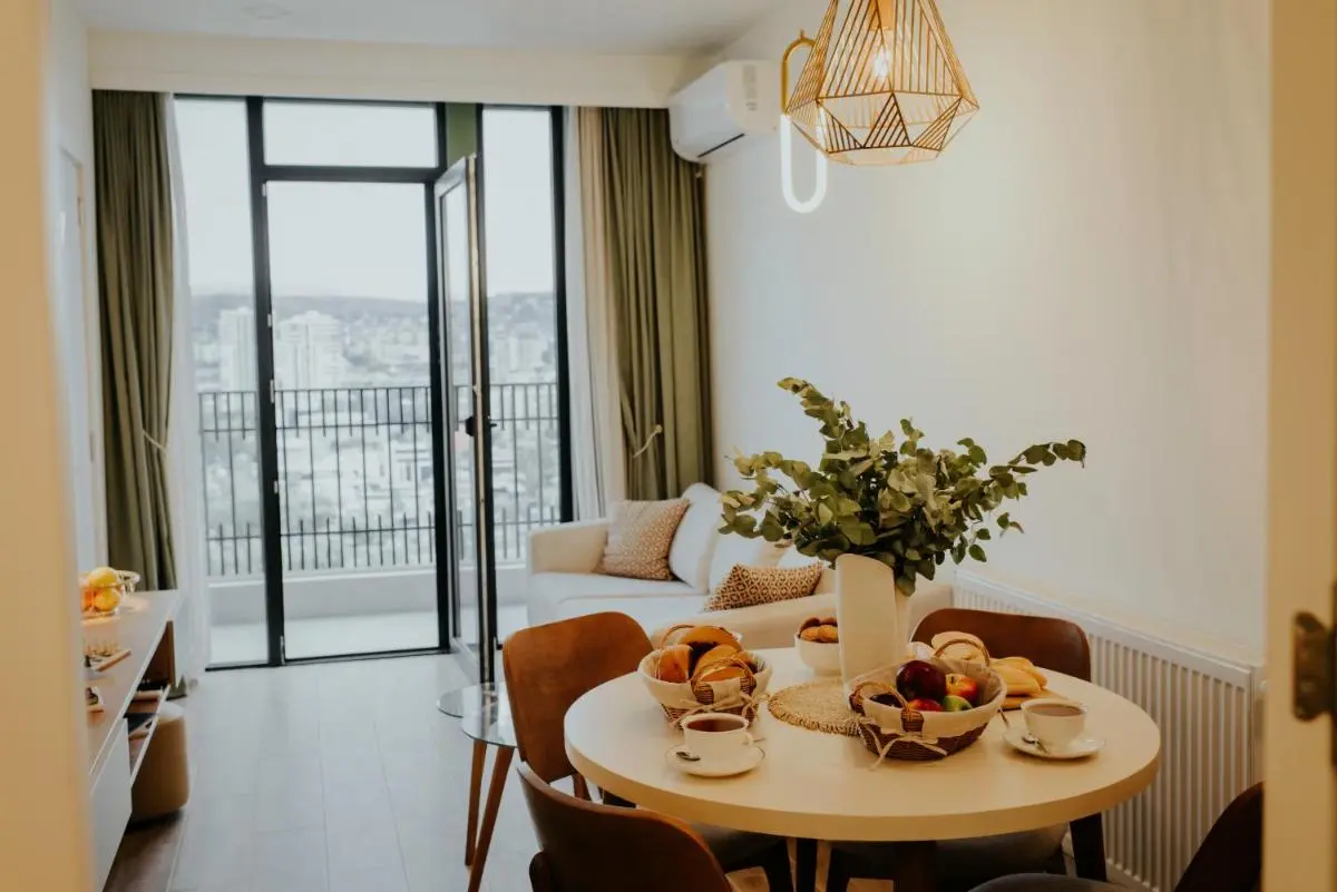 Image 2 of Skyline Luxury Suites