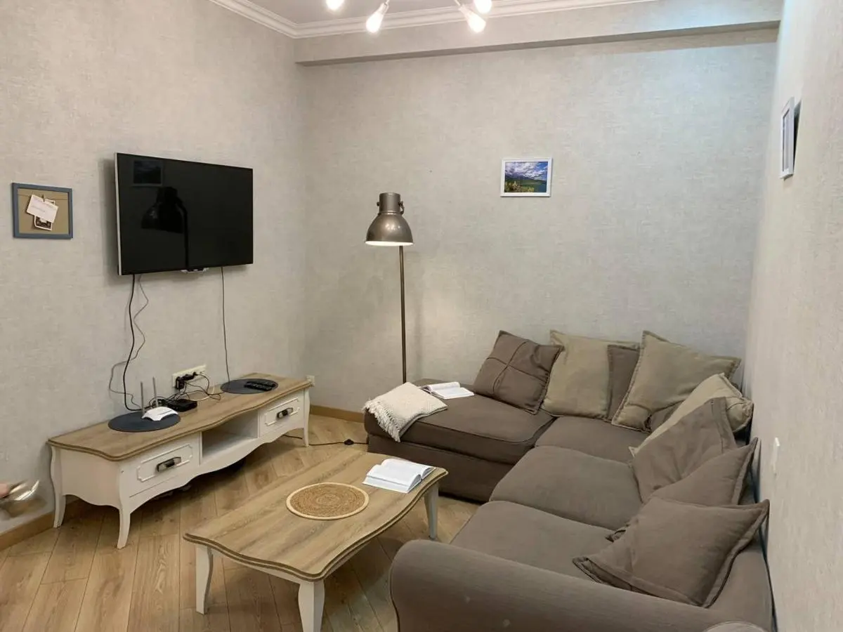 Image 5 of Сozy three-room apartment with 2 separate bedrooms in Old Tbilisi
