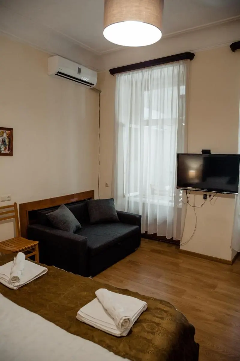 Image 4 of Tbilisi Apartment 2