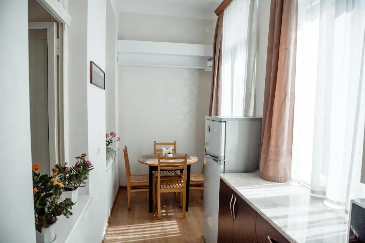Image 2 of Tbilisi Apartment 2