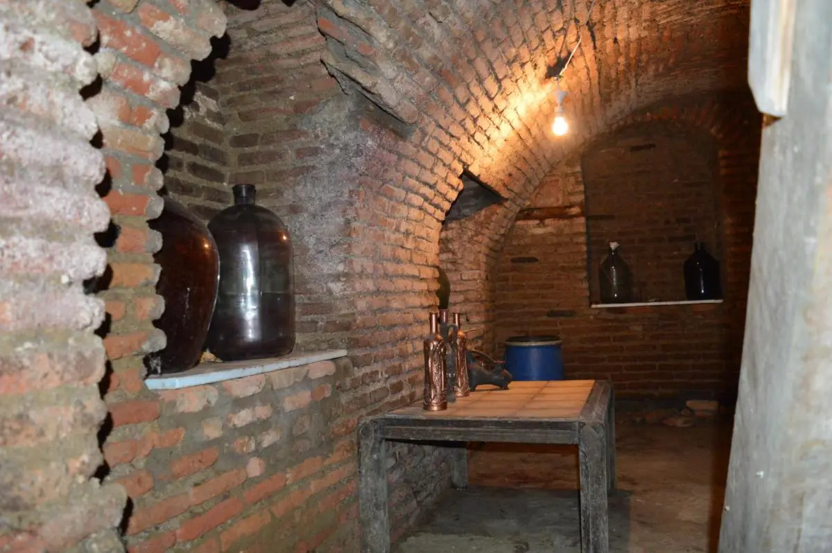 Image 2 of Terasa Mtacminda