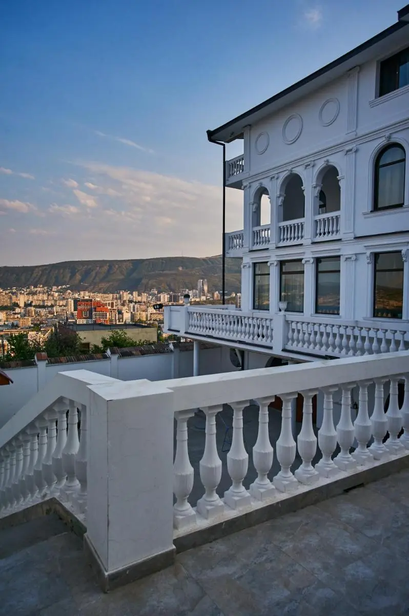 Image 3 of The Hilltop Skyline Hotel